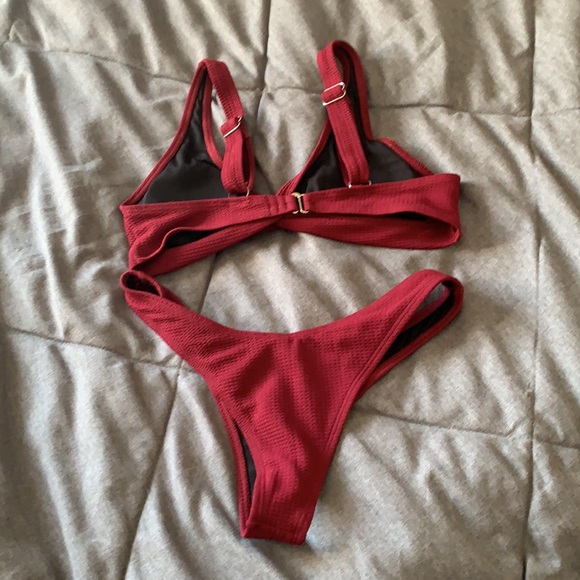 Cheeky Bikini - Picture 2 of 3